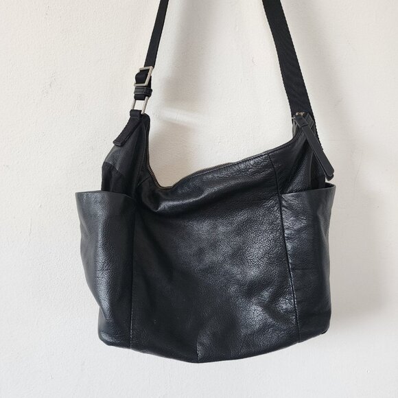 Womens Margot Crossbody Hobo Bag Purse Black 16" x 12" - Picture 2 of 7